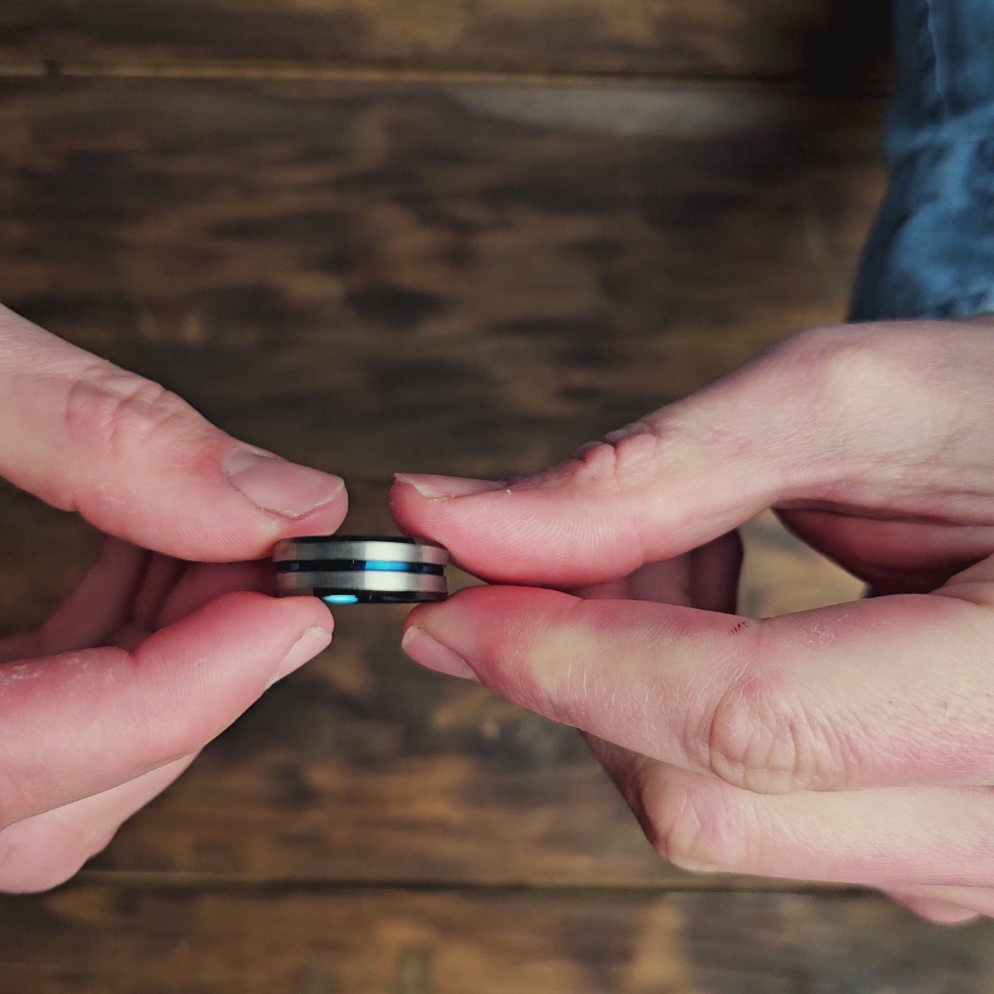 The Black Ridge - Men's Wedding Band